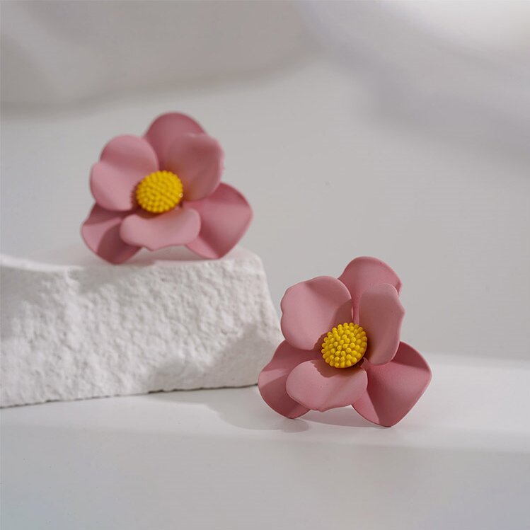 Romantic Earring for Special Moments