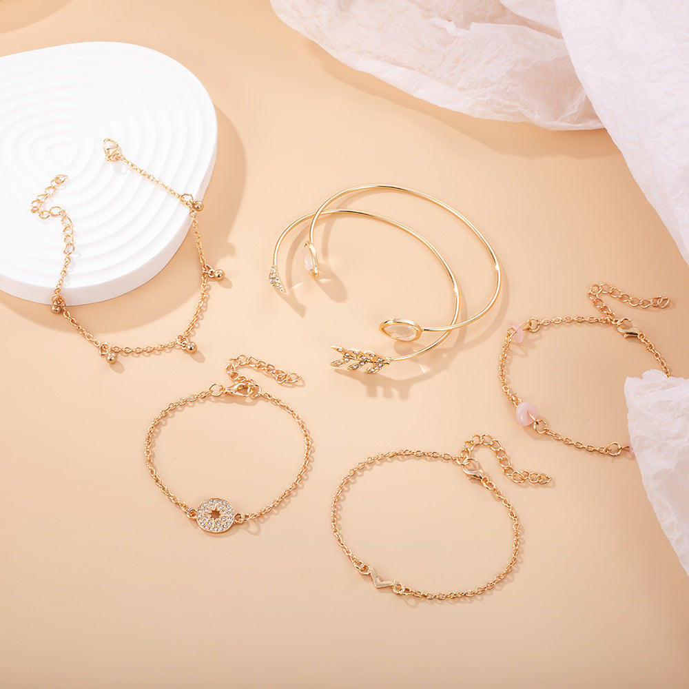 Stunning Gold Bracelet for Daily Wear