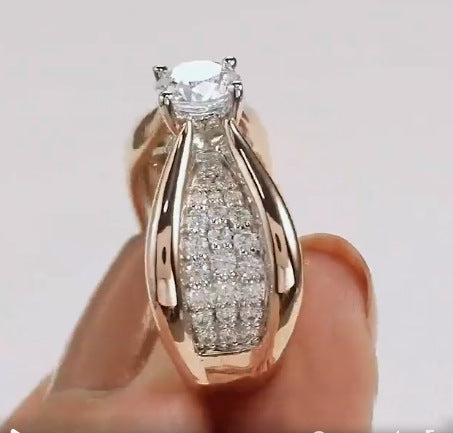 Charming Gold Ring for Any Occasion