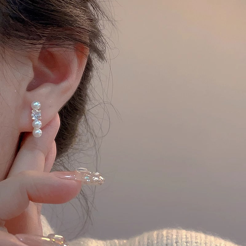 Romantic Pearl Earring for Special Moments