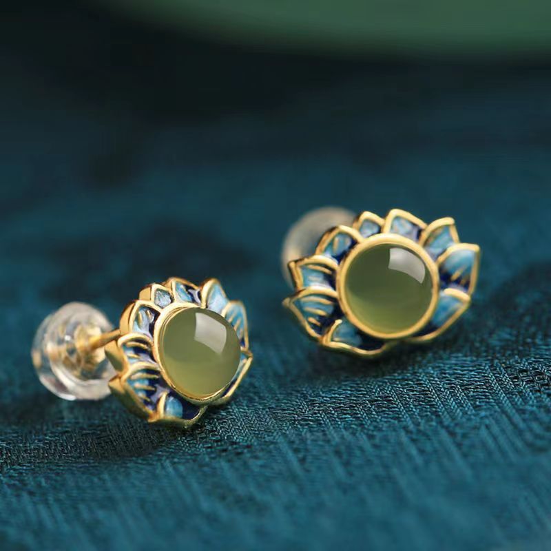 Stunning Silver Earring for Daily Wear