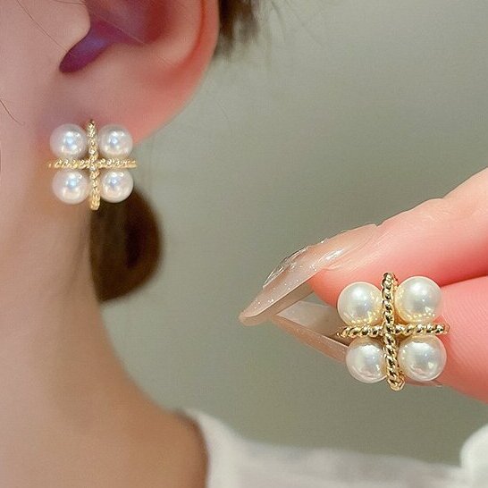 Charming Pearl Earring for Any Occasion