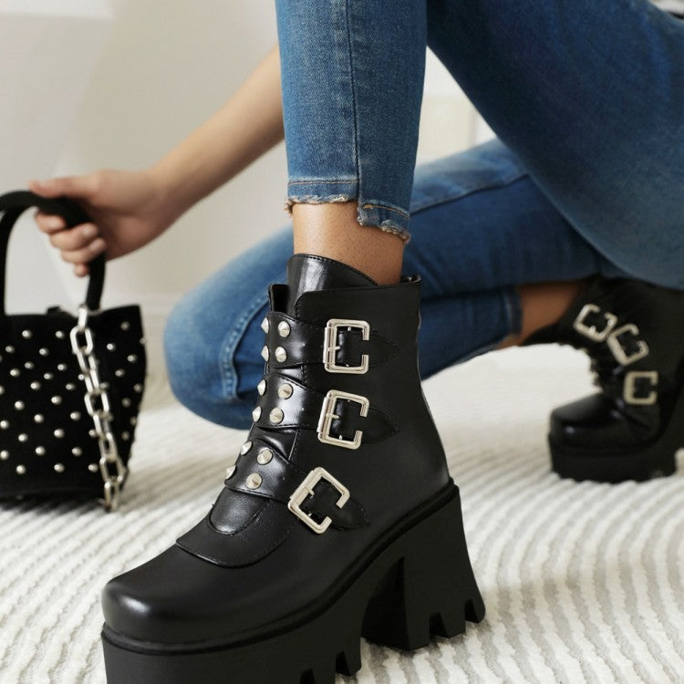 Graceful Orthopedic Boots for Modern Look