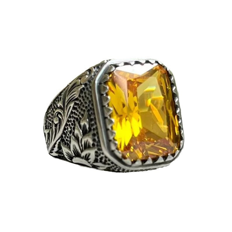 Classic Silver Ring with Timeless Appeal