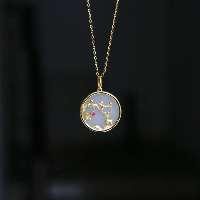 Classic Silver Necklace with Timeless Appeal