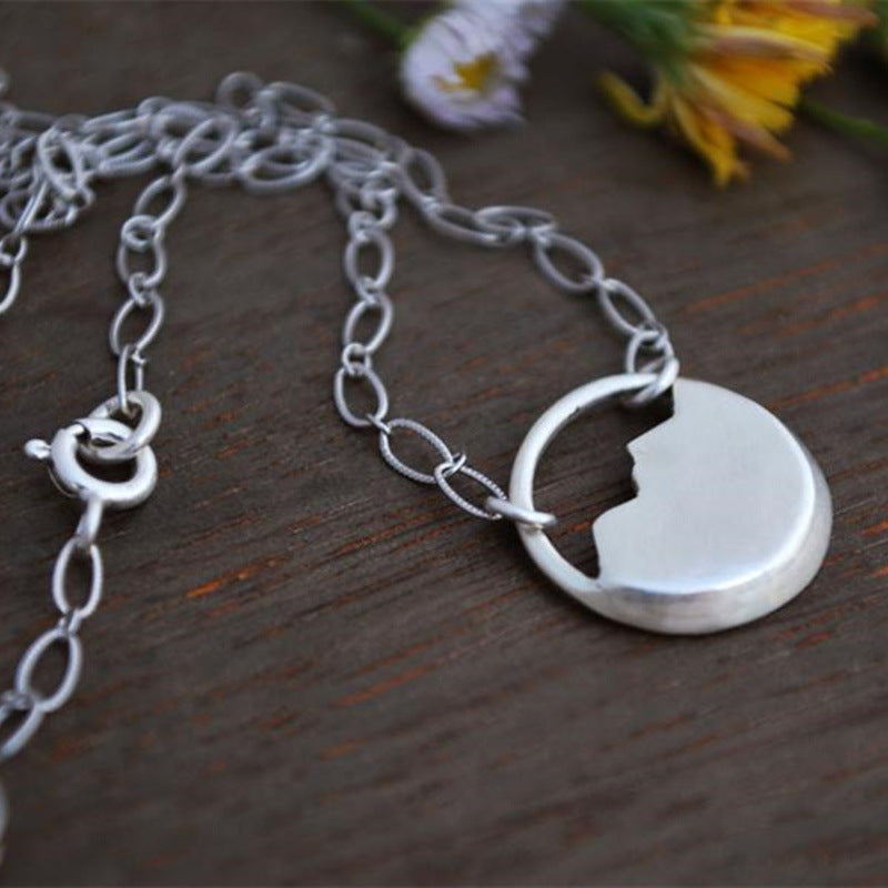 Romantic Silver Necklace for Special Moments