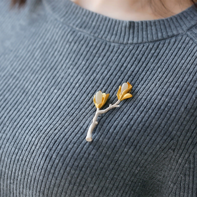 Charming Gold Piece for Any Occasion