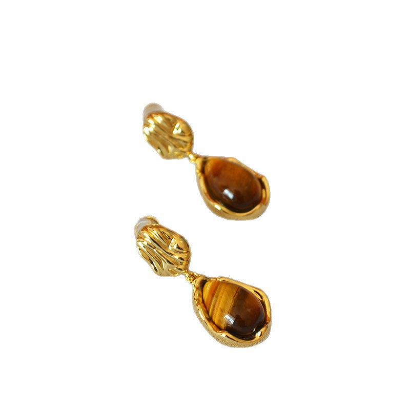 Beautiful Gold Earring with Unique Style