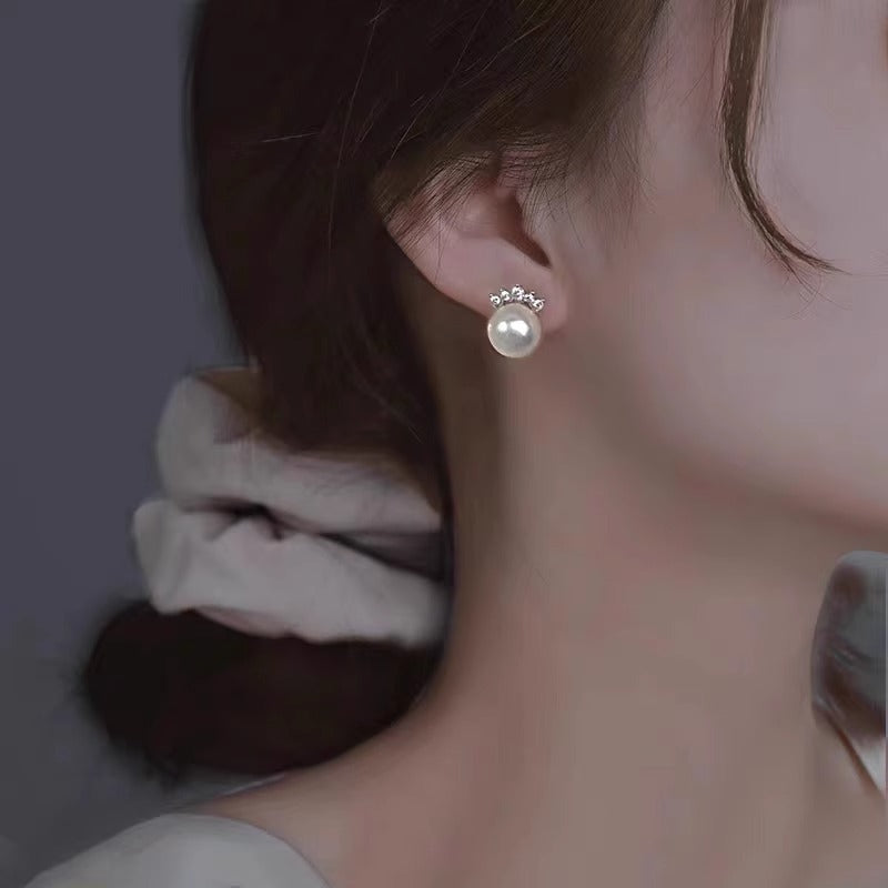 Stunning Pearl Earring for Daily Wear