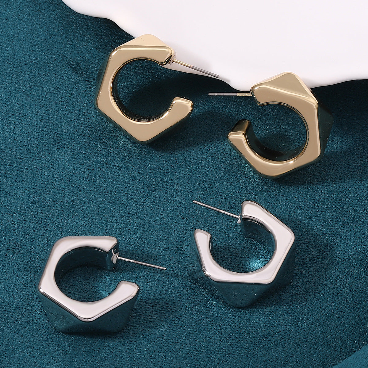 Beautiful Earring with Unique Style
