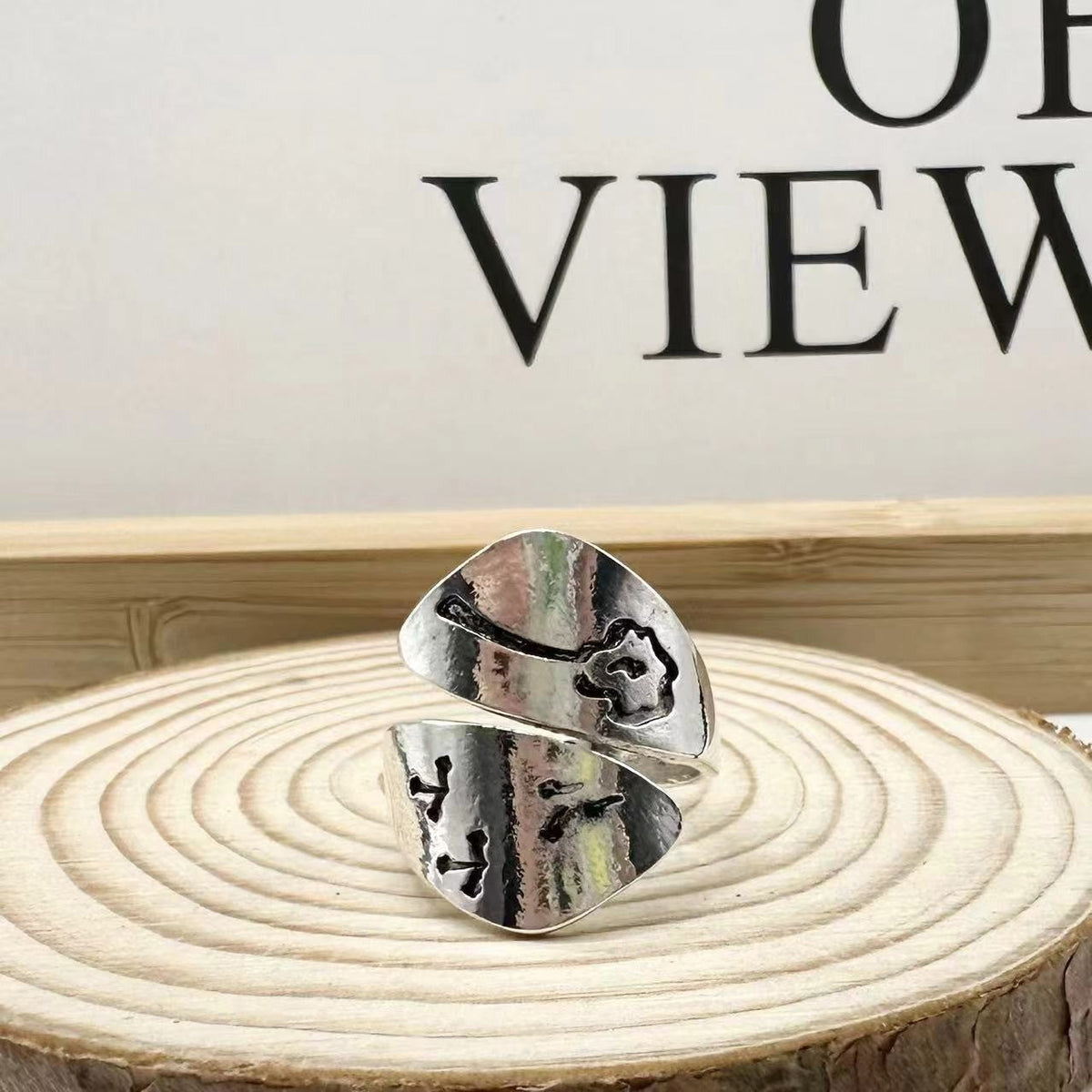 Classic Ring with Timeless Appeal