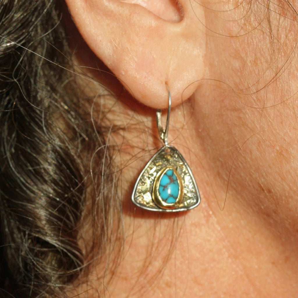 Charming Silver Earring for Any Occasion
