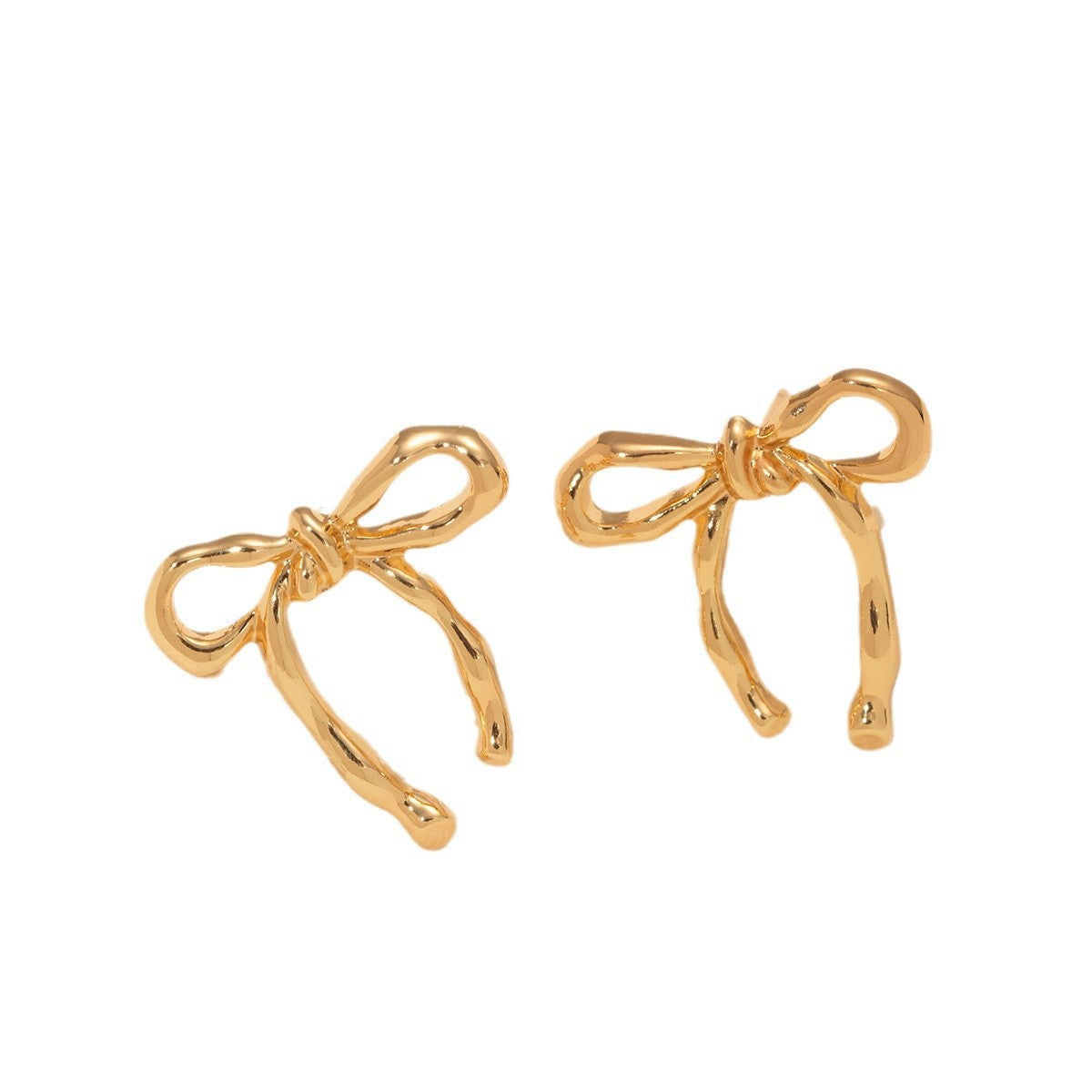 Romantic Gold Earring for Special Moments