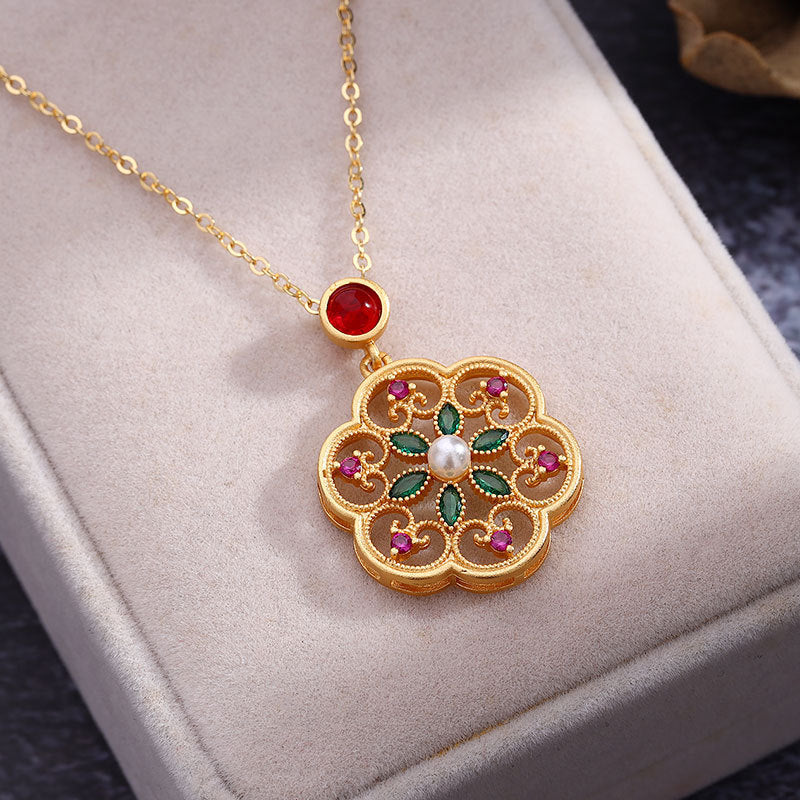 Classic Silver Necklace with Timeless Appeal