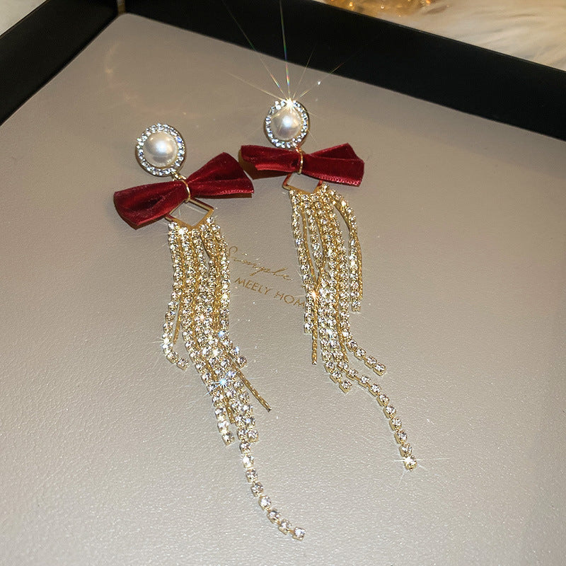 Classic Pearl Earring with Timeless Appeal