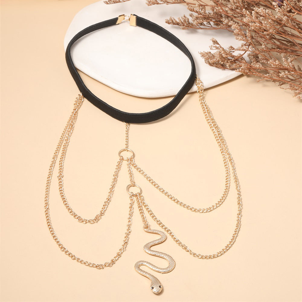 Stunning Gold Pendant for Daily Wear