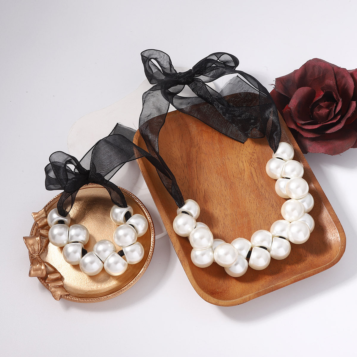 Romantic Pearl Necklace for Special Moments