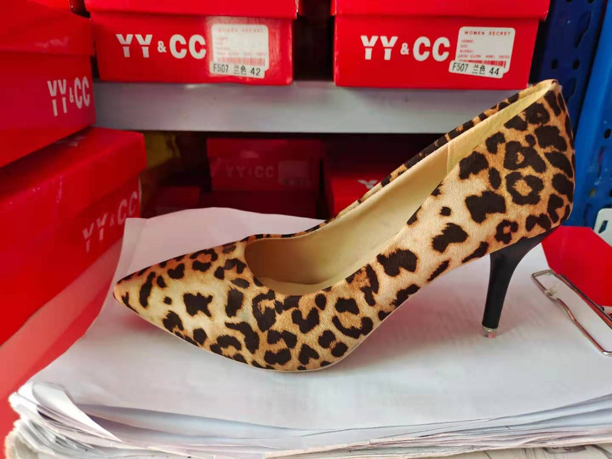 Chic Orthopedic Shoes with Unique Design