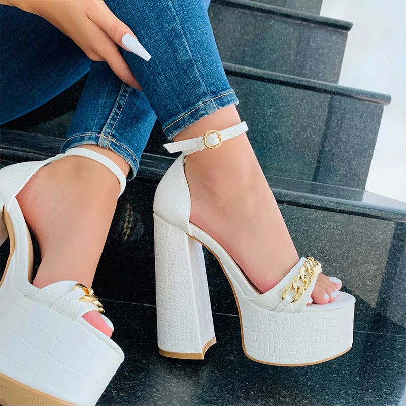 Graceful Orthopedic Sandals for Modern Look