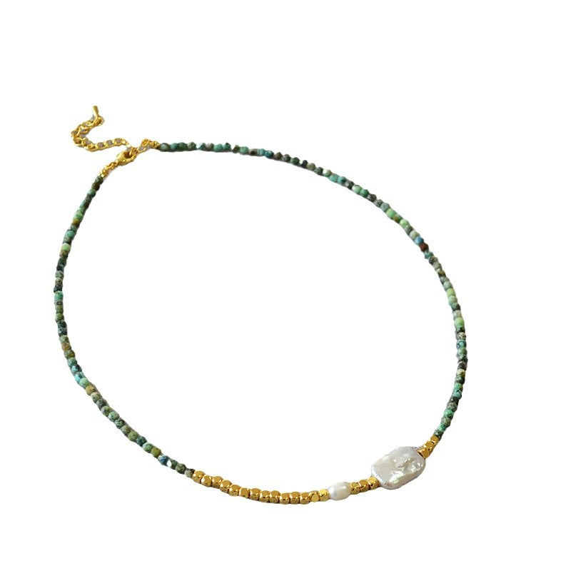 Classic Pearl Necklace with Timeless Appeal