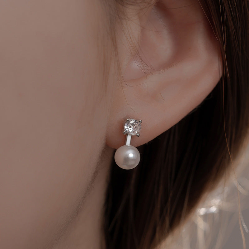 Stunning Pearl Earring for Daily Wear