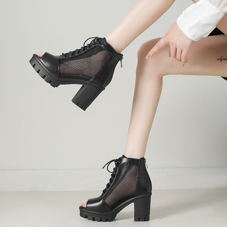 Chic Orthopedic Sandals with Unique Design