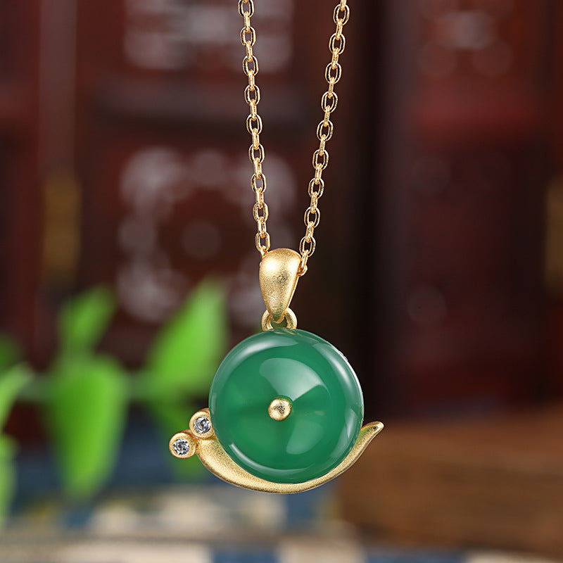 Beautiful Silver Necklace with Unique Style