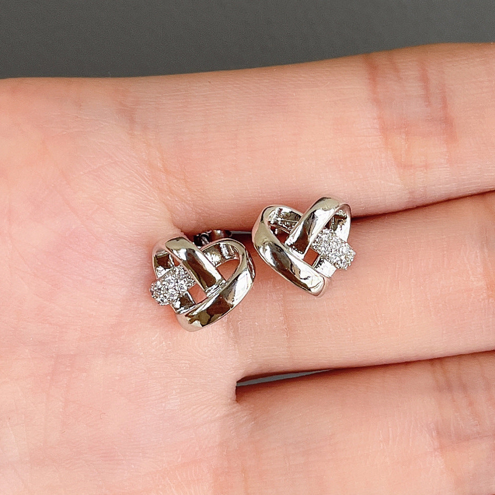 Elegant Gold Earring for Every Occasion