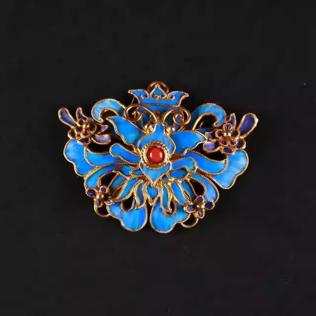 Delicate Artisan Gold Piece