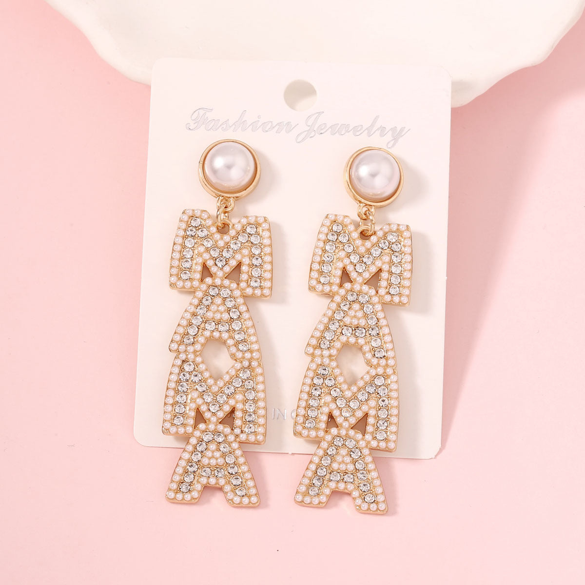 Classic Pearl Earring with Timeless Appeal