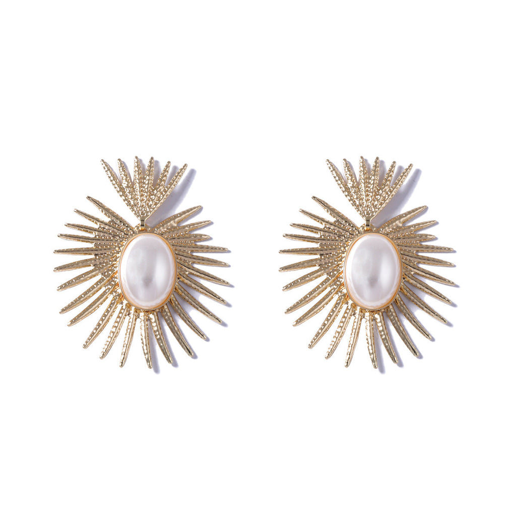 Classic Pearl Earring with Timeless Appeal