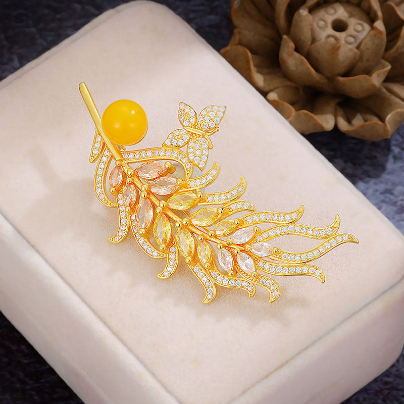 Elegant Gold Piece for Every Occasion