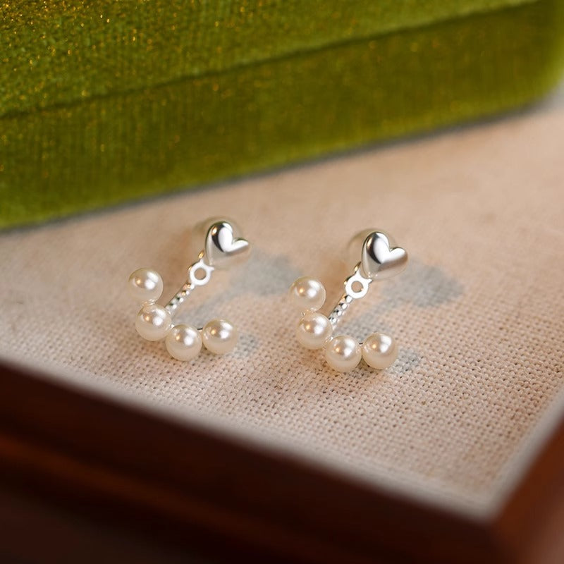 Classic Pearl Earring with Timeless Appeal