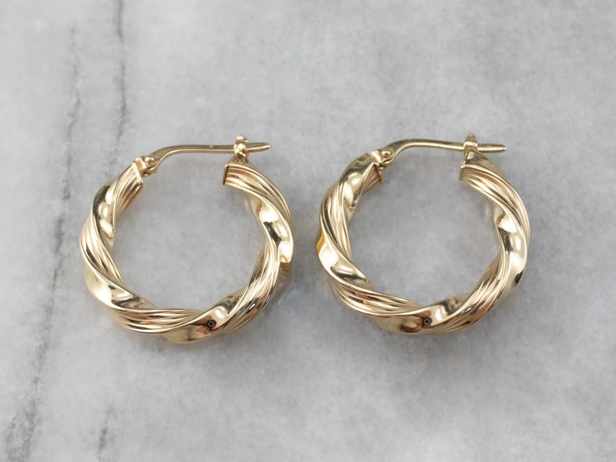 Elegant Earring for Every Occasion