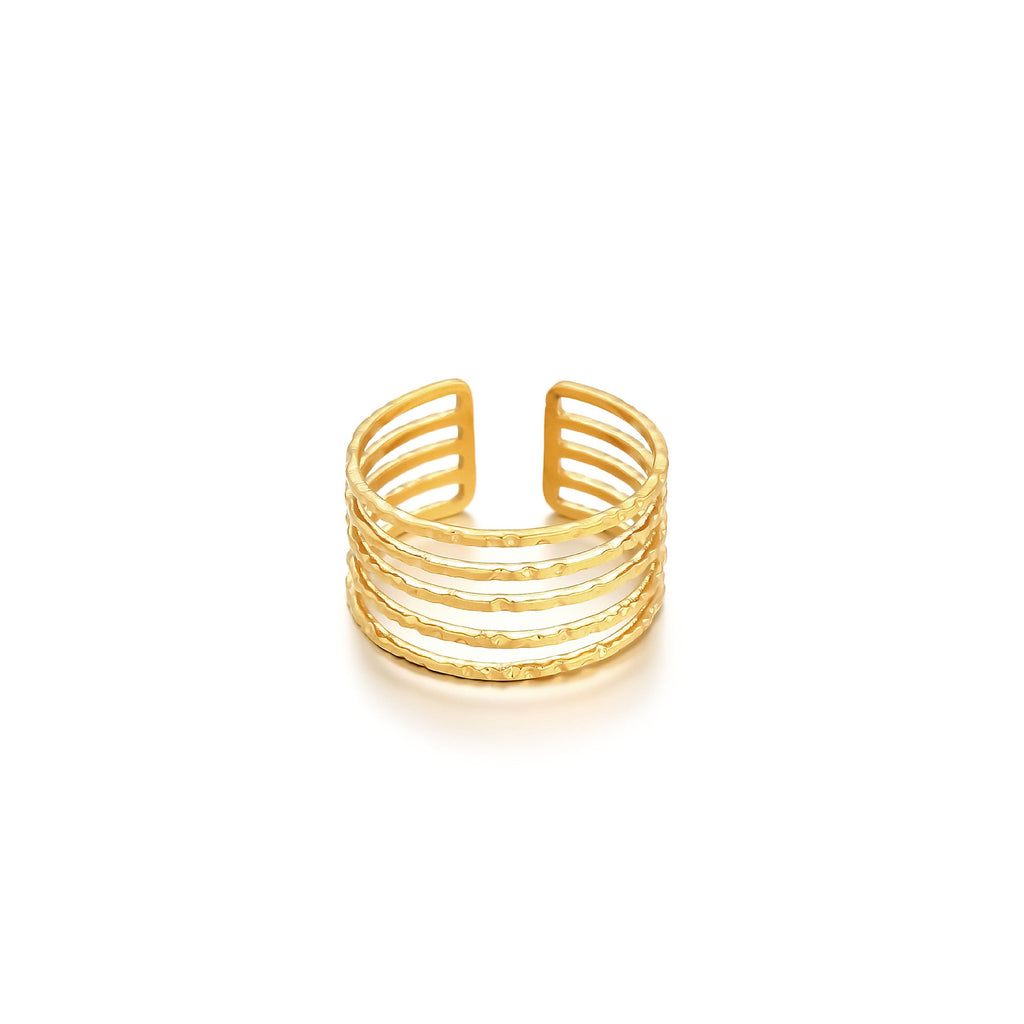 Romantic Gold Ring for Special Moments