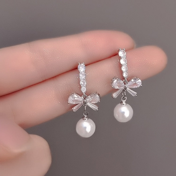Charming Pearl Earring for Any Occasion