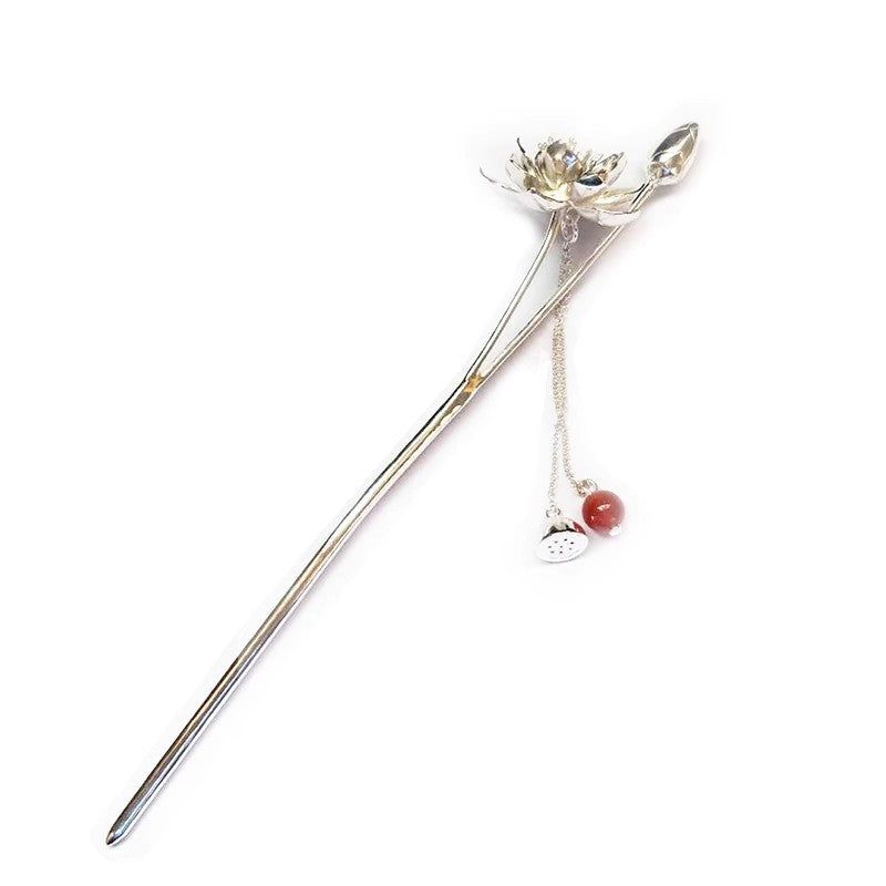 Classic Silver Piece with Timeless Appeal
