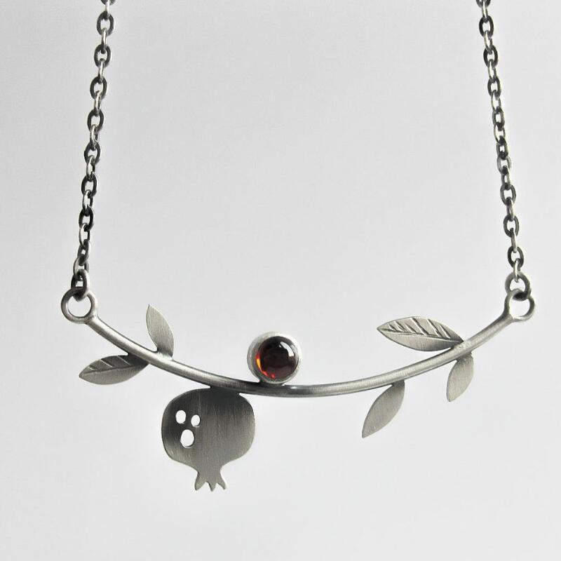 Stunning Necklace for Daily Wear