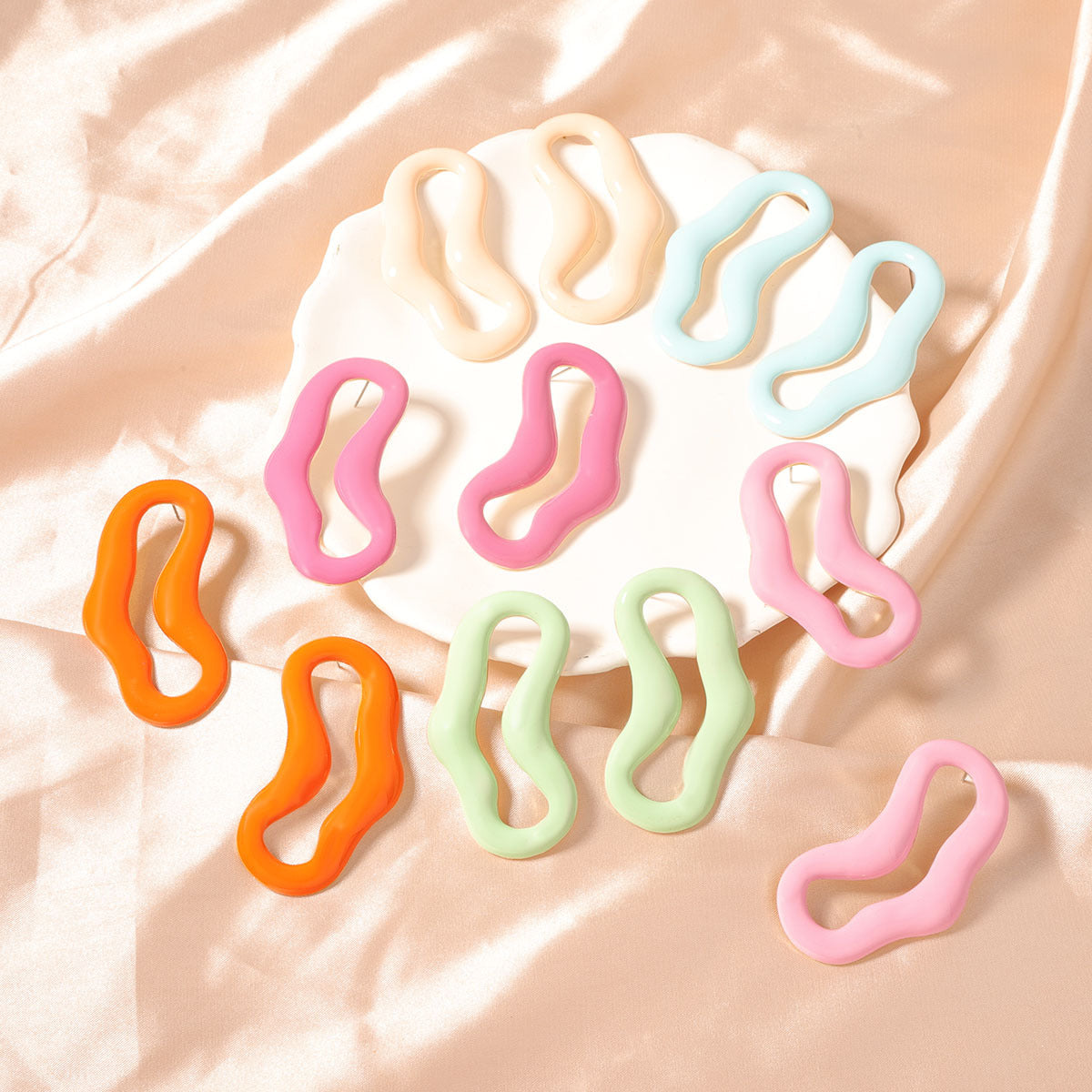 Charming Earring for Any Occasion