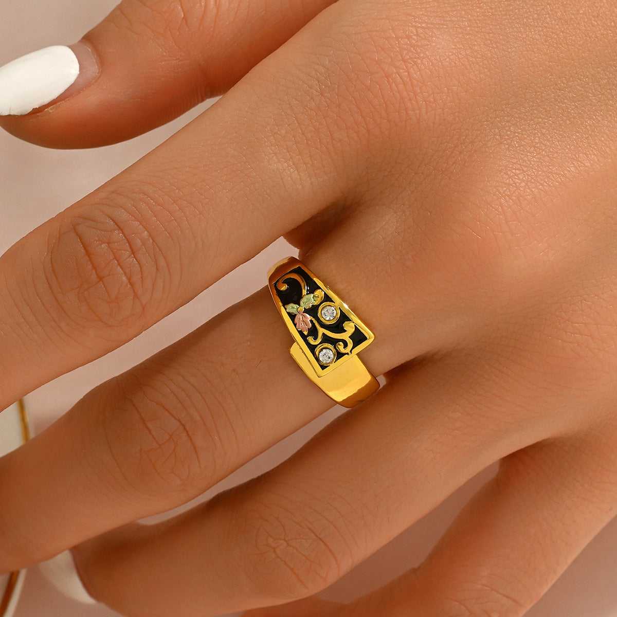 Classic Ring with Timeless Appeal