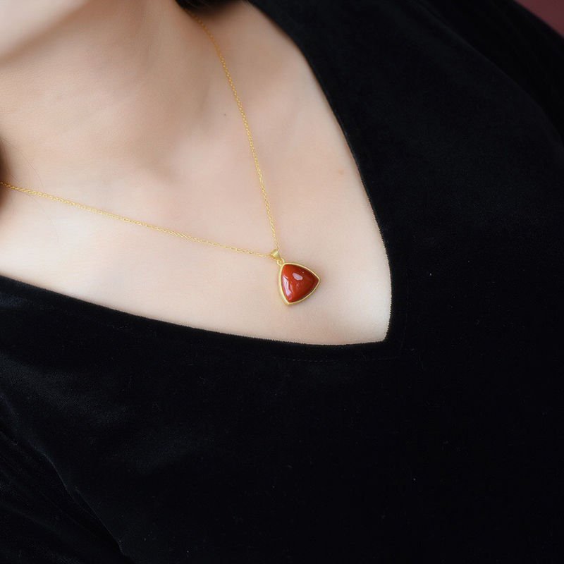 Stunning Gold Pendant for Daily Wear