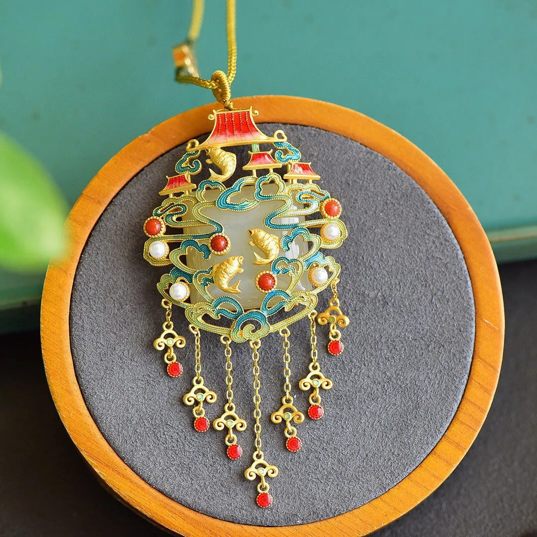 Charming Gold Necklace for Any Occasion