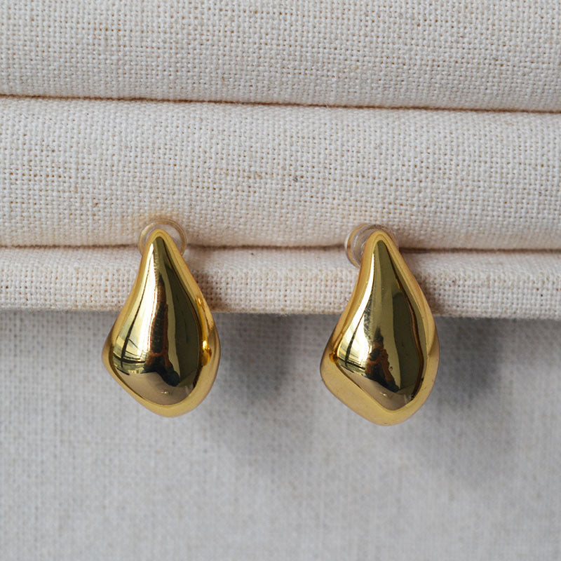 Elegant Gold Earring for Every Occasion