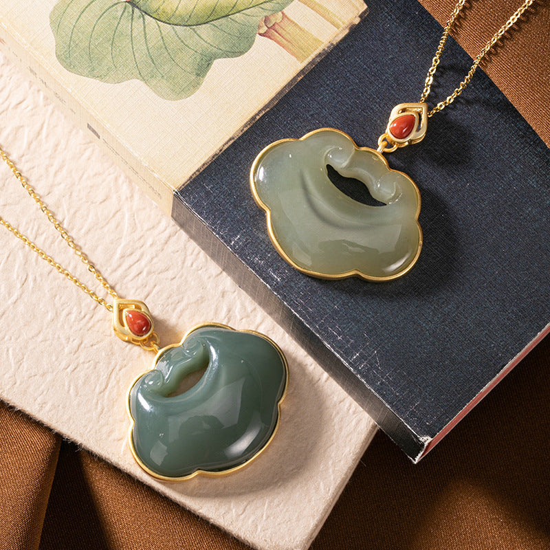 Stunning Gold Pendant for Daily Wear
