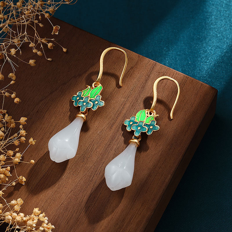 Charming Earring for Any Occasion