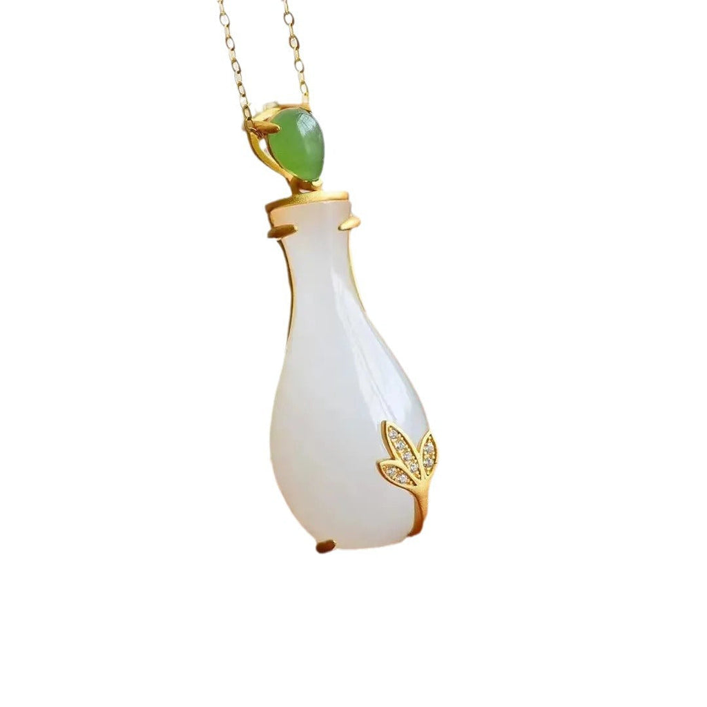 Charming Silver Necklace for Any Occasion