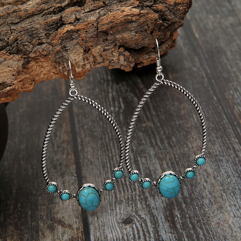 Classic Earring with Timeless Appeal