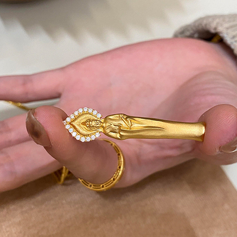 Charming Piece for Any Occasion