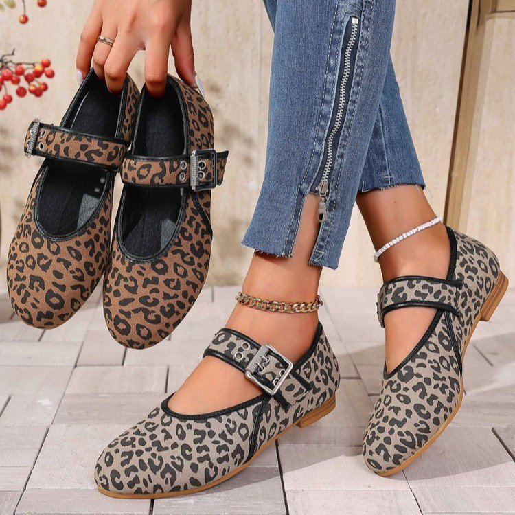 Classic Orthopedic Shoes with Timeless Style