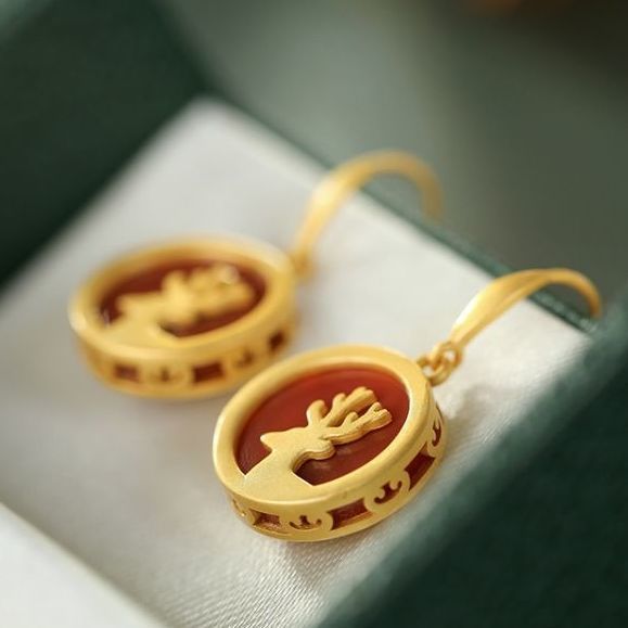 Classic Earring with Timeless Appeal